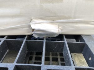 ケース破損部分