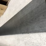アウトレット　（挽板）ナラ　4mm複合　（ウレタン着色塗装（黒系）+天然パール粉末吹付塗装） ブラッシング