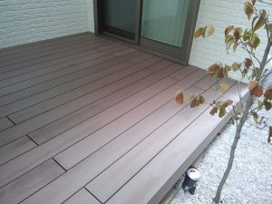 人工木デッキ P205色(標準色)