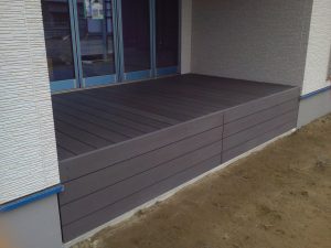 人工木デッキ P205色(標準色)
