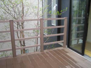 人工木デッキ P205色(標準色)