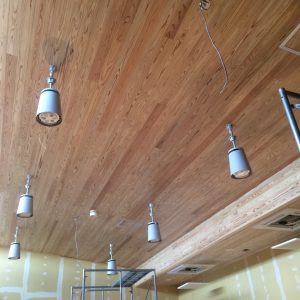 不燃・杉(天井材) 宮建ハウジング(株) Ｋ保育園