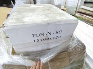 アウトレット　カリン　ヘリンボーン　荷姿